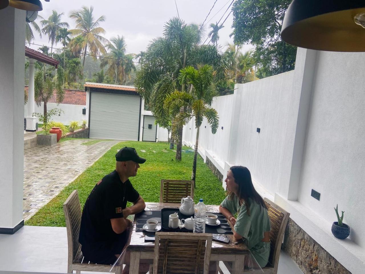 Thara Inn Villa Dikwella Sur Exterior foto